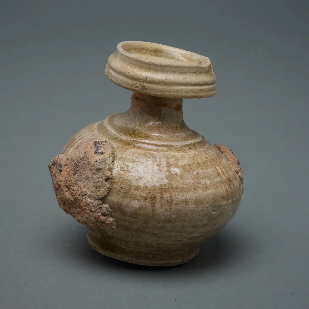 Stoneware Bottle waster – Khmer - 10thC, Image 1++